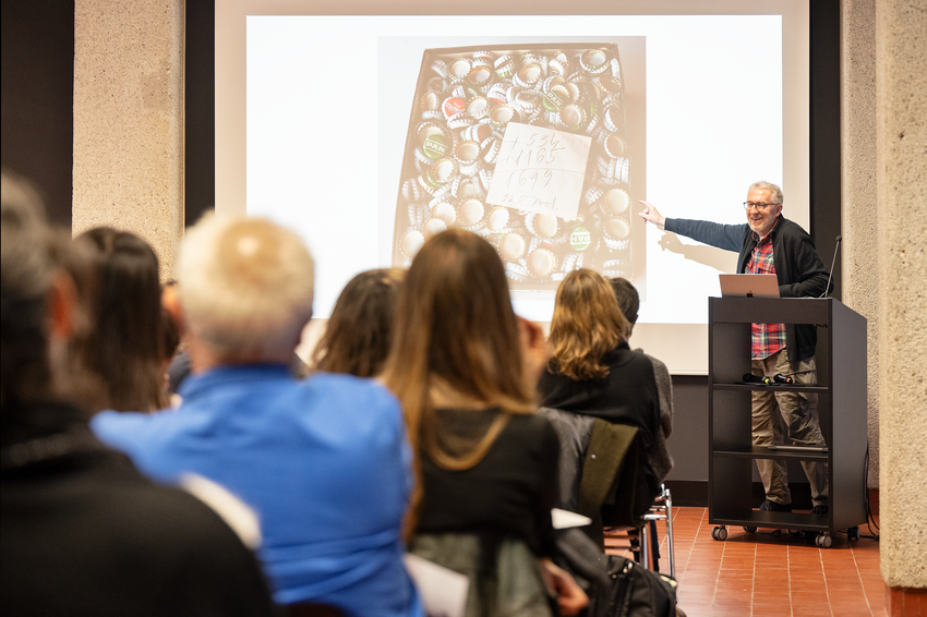 Workshop „ARTISTS’ ARCHIVES: DOCUMENTS AND DOMICILES OF ARTISTIC PRACTICES“, Photo: Violetta Wakolbinger, VALIE EXPORT Center 2024